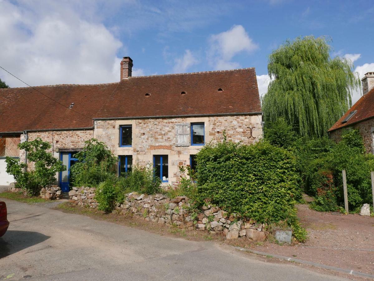 La Cage Aux Oiseaux Bed and Breakfast La Lande-de-Goult Exteriör bild